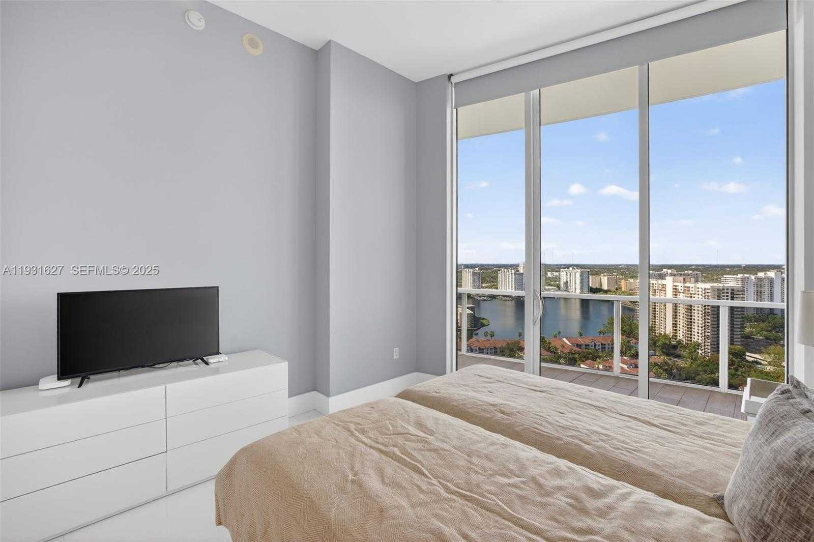 Small Image of 4100 ISLAND BLVD #2303, Aventura Number 28