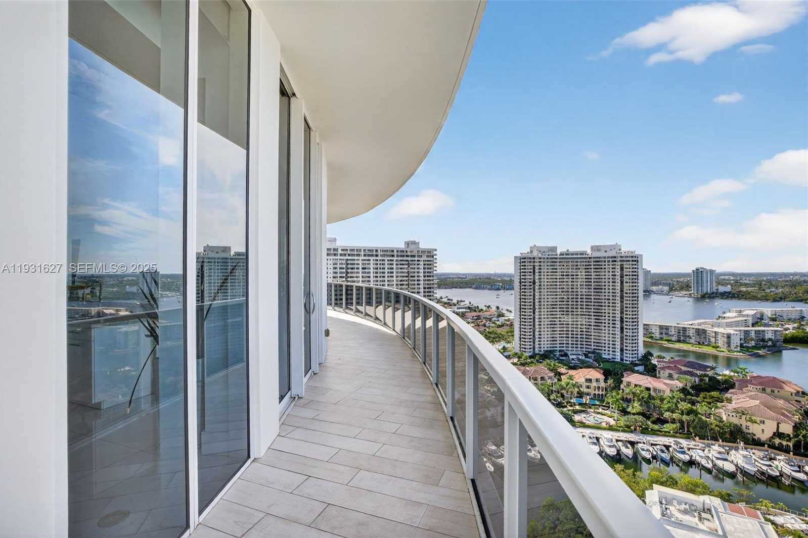 Small Image of 4100 ISLAND BLVD #2303, Aventura Number 45