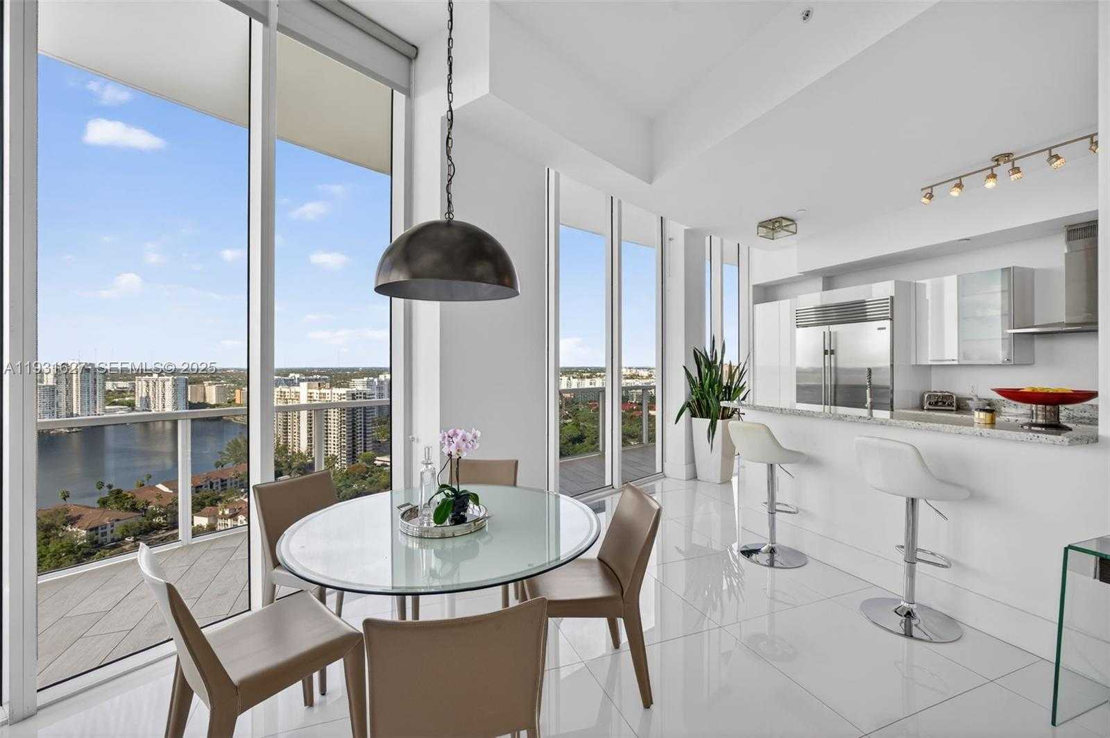 Small Image of 4100 ISLAND BLVD #2303, Aventura Number 5