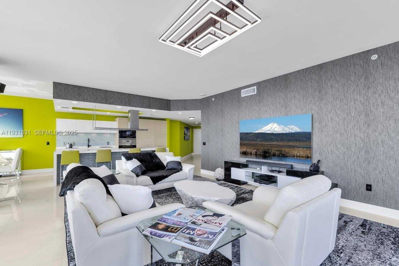 Small Image of 17111 BISCAYNE BLVD #909, North Miami Beach Number 15