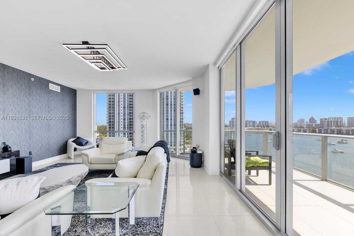 Small Image of 17111 BISCAYNE BLVD #909, North Miami Beach Number 16