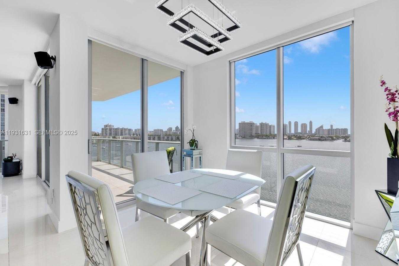 Small Image of 17111 BISCAYNE BLVD #909, North Miami Beach Number 22