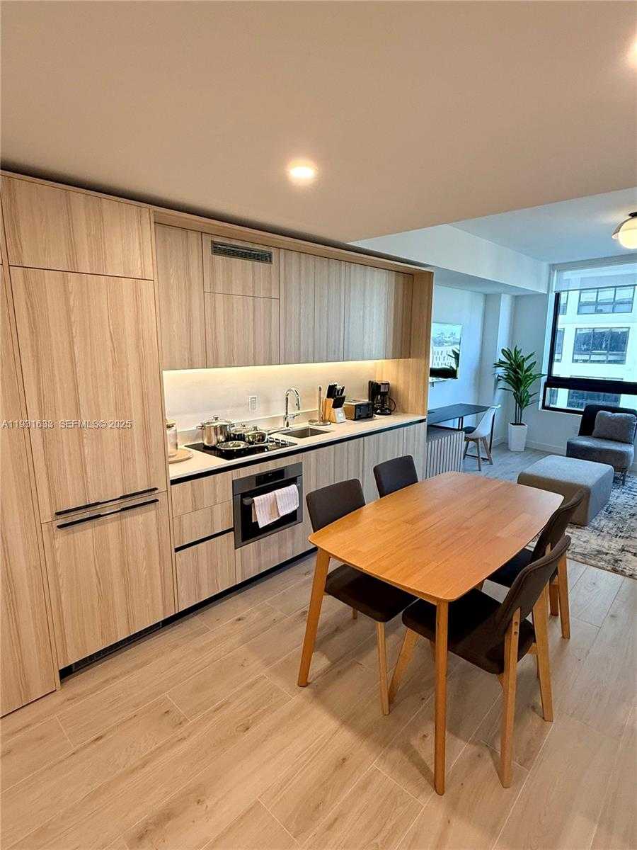 Small Image of 225 NORTH MIAMI AVE #1604, Miami Number 3