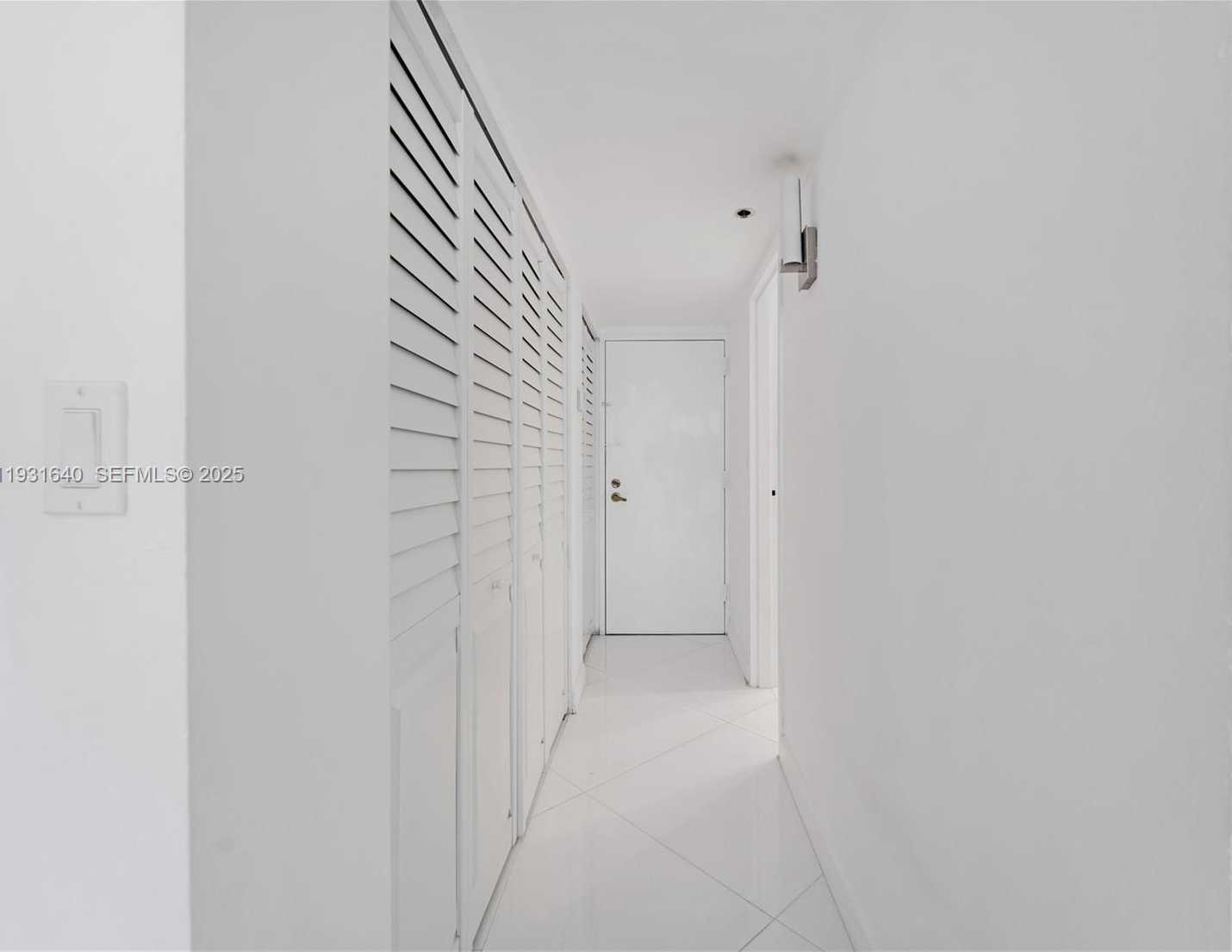 Small Image of 7601 EAST TREASURE DR #819, North Bay Village Number 11