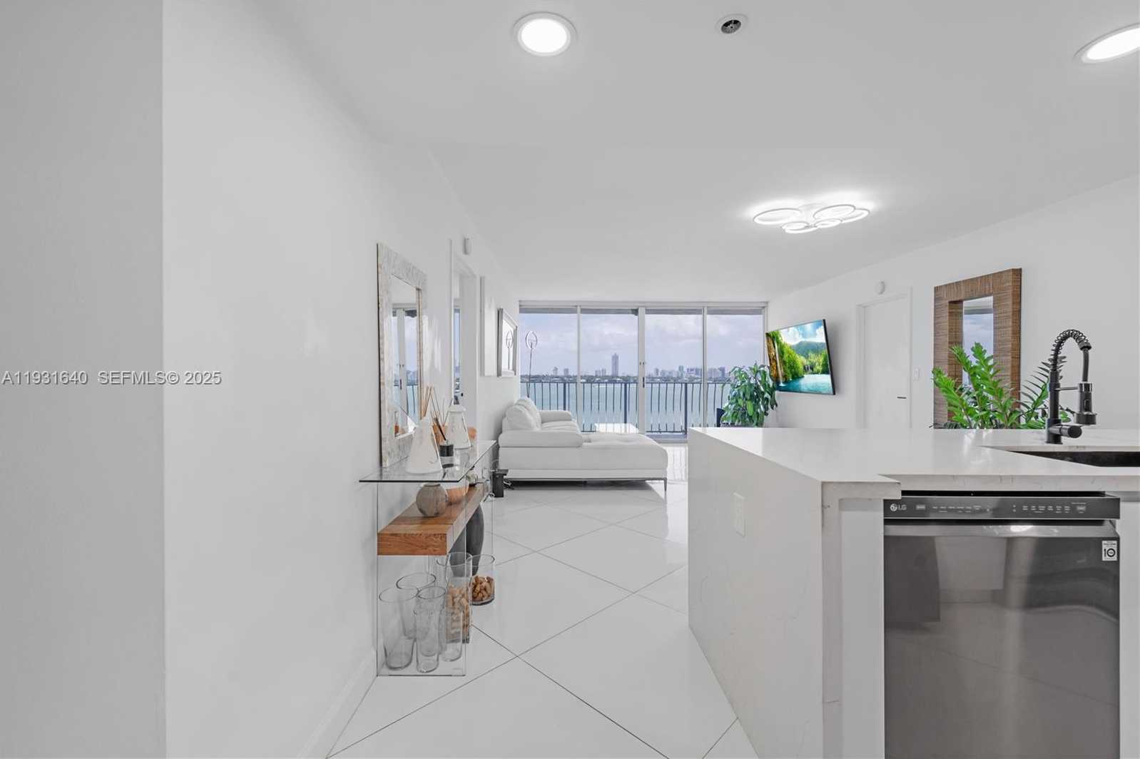 Small Image of 7601 EAST TREASURE DR #819, North Bay Village Number 2