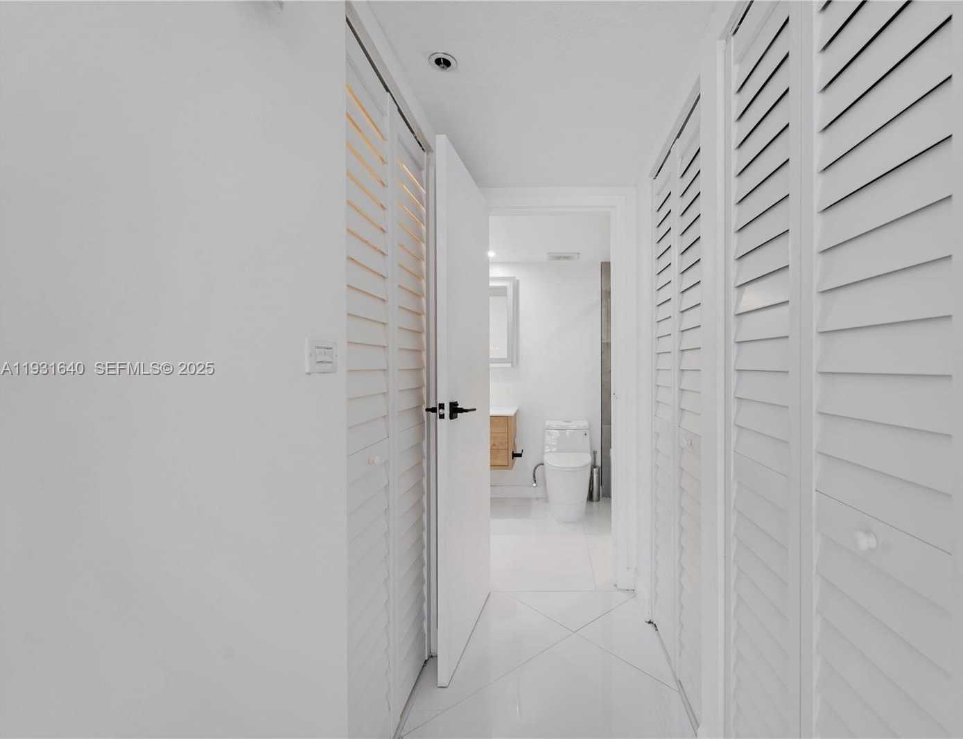 Small Image of 7601 EAST TREASURE DR #819, North Bay Village Number 20