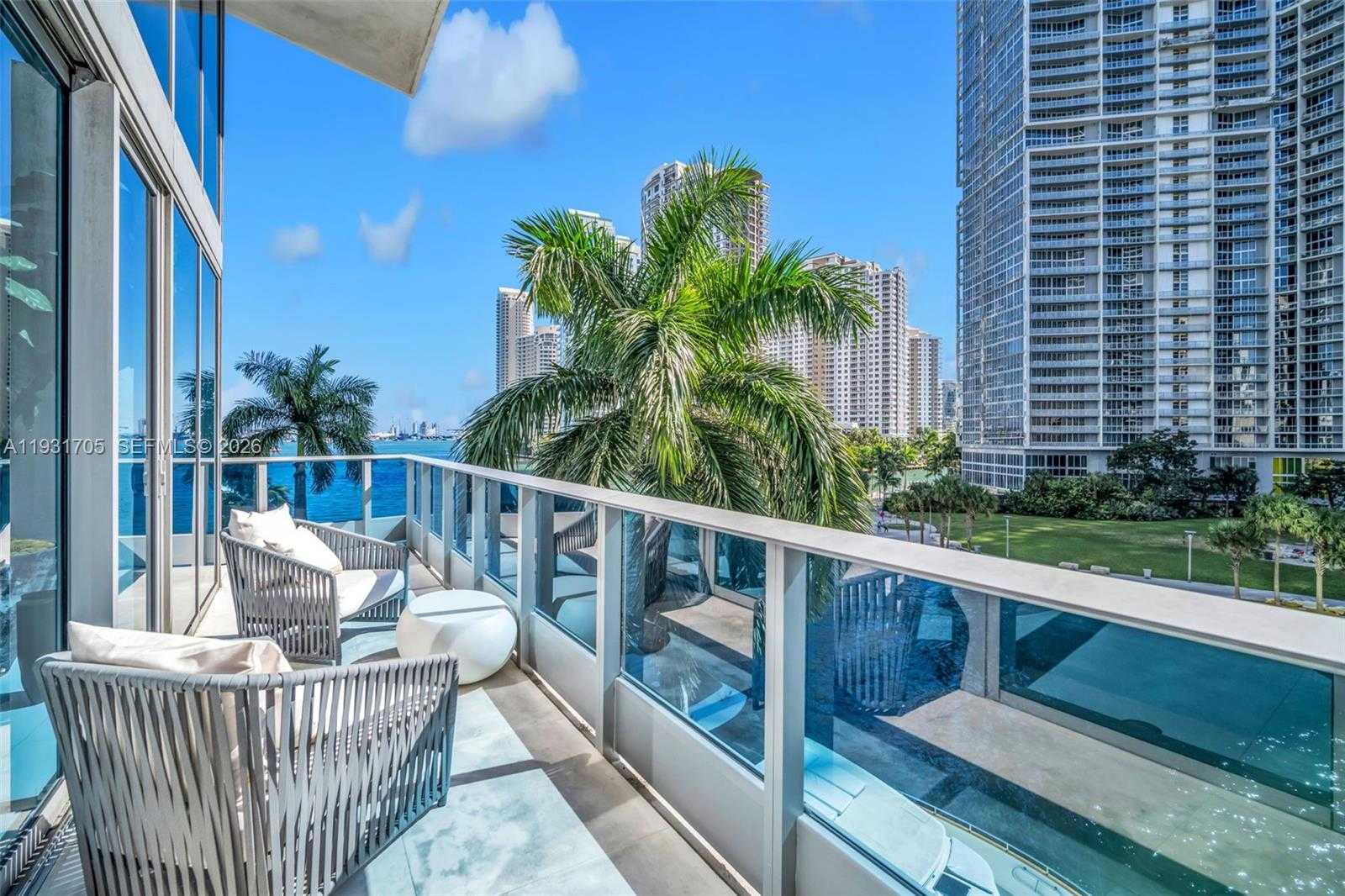 Small Image of 200 BISCAYNE BOULEVARD WAY #309, Miami Number 12