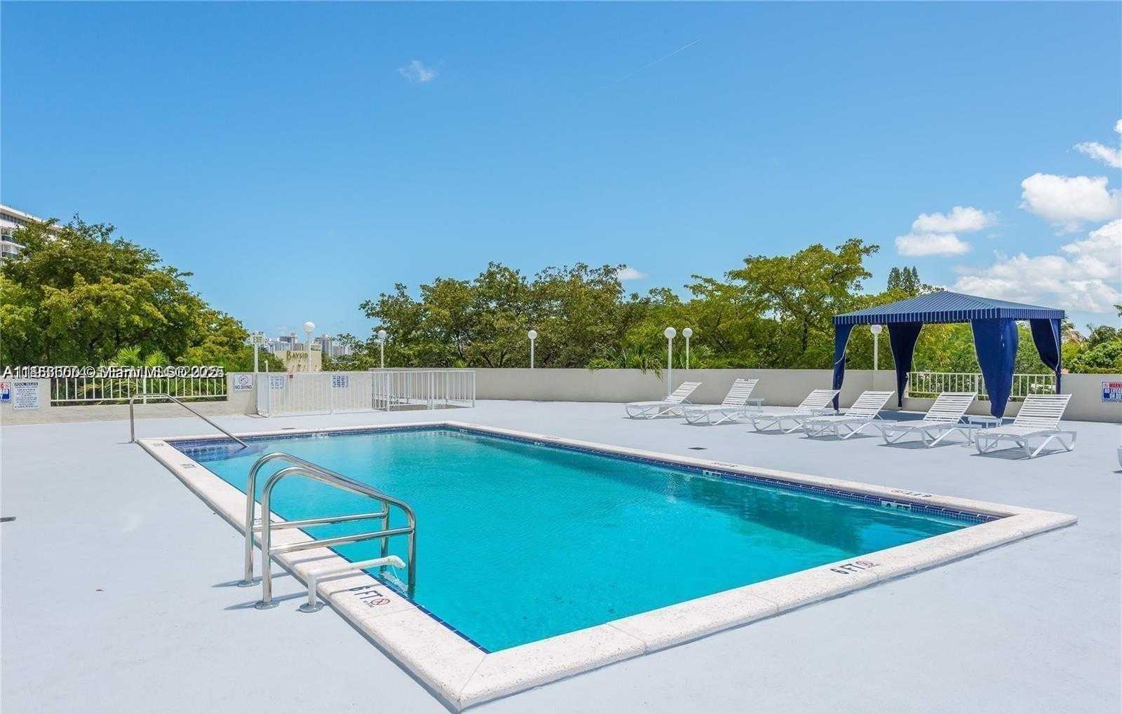Small Image of 6900 BAY DR #5K, Miami Beach Number 36