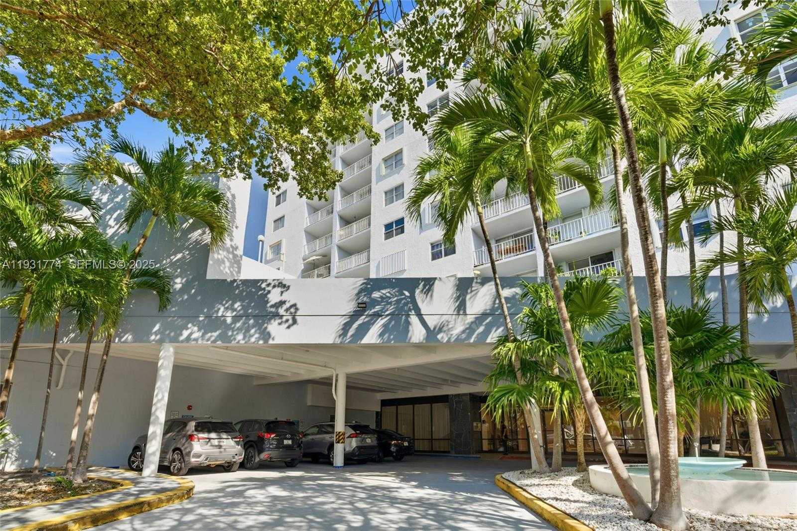 Small Image of 6900 BAY DR #5K, Miami Beach Number 41