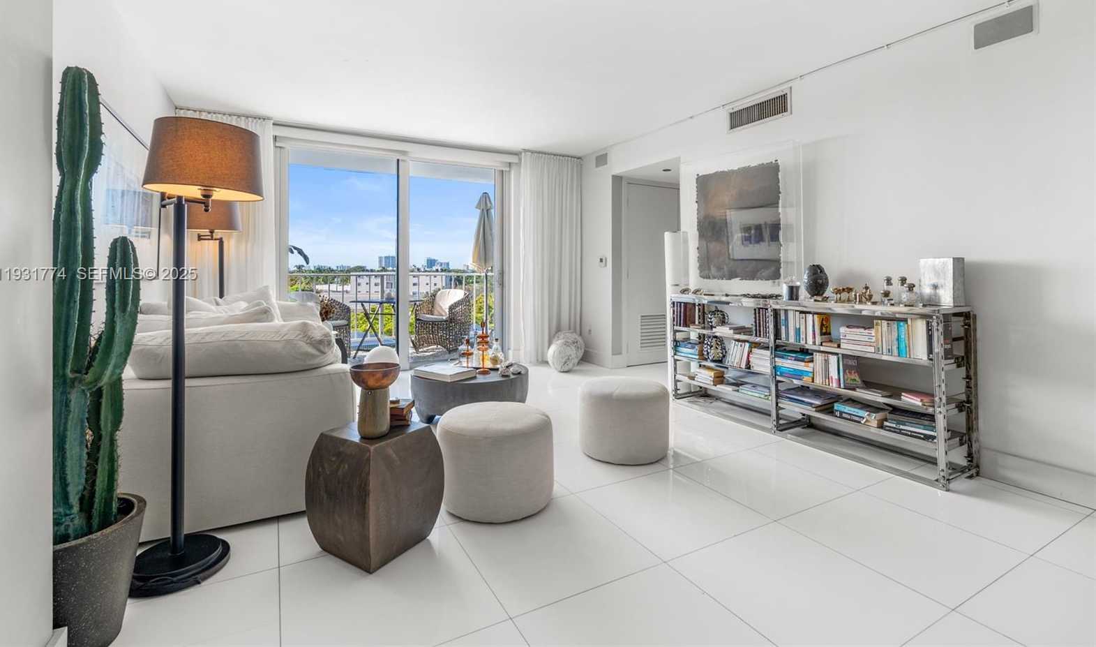 Small Image of 6900 BAY DR #5K, Miami Beach Number 7