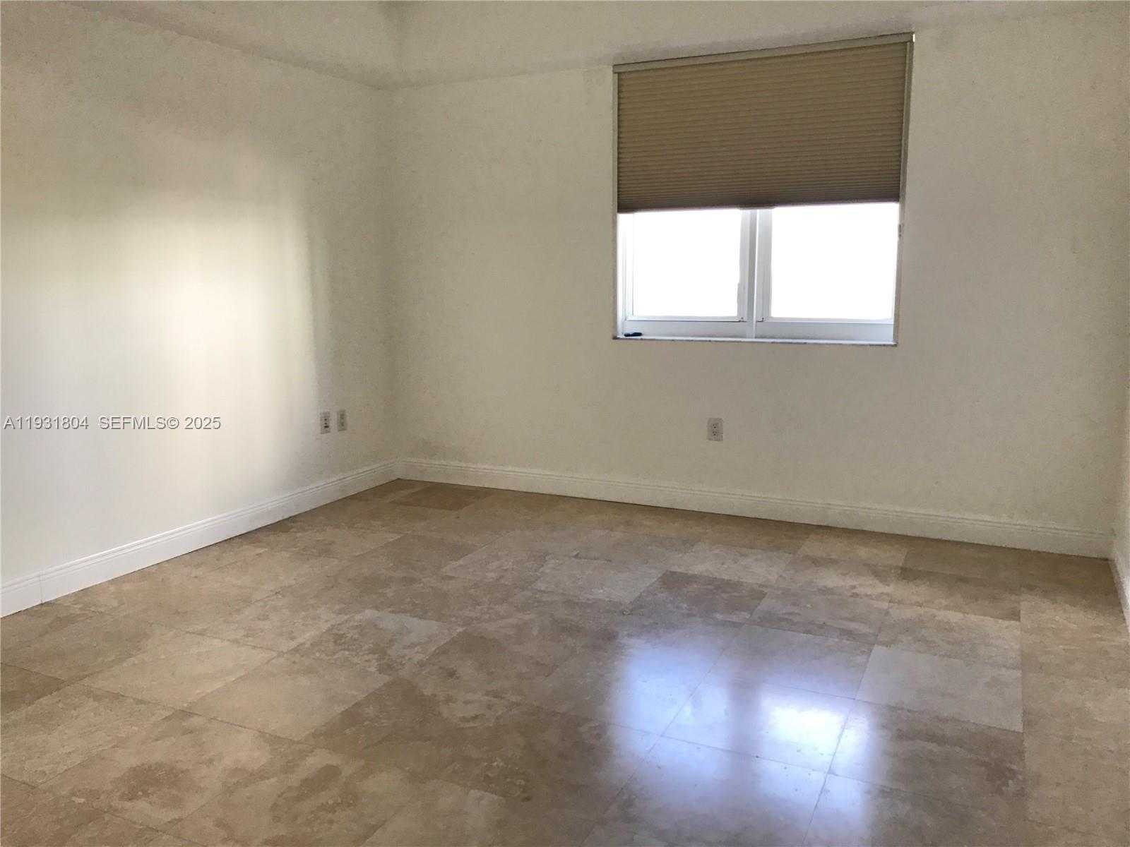 Small Image of 19900 EAST COUNTRY CLUB DR #812, Aventura Number 10