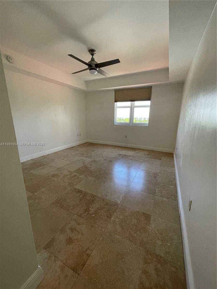 Small Image of 19900 EAST COUNTRY CLUB DR #812, Aventura Number 11