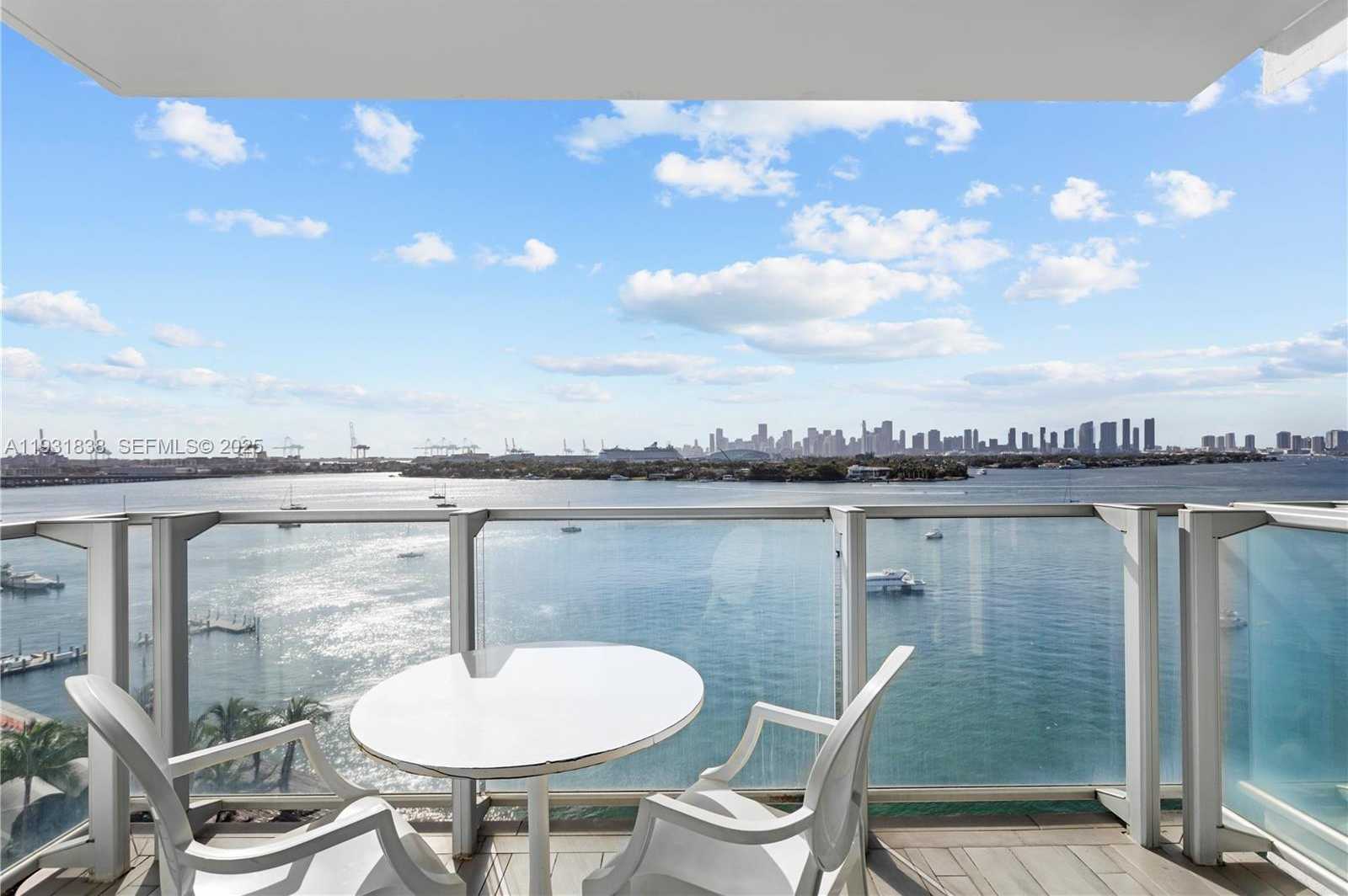 Small Image of 1100 WEST AVE #1014, Miami Beach Number 15