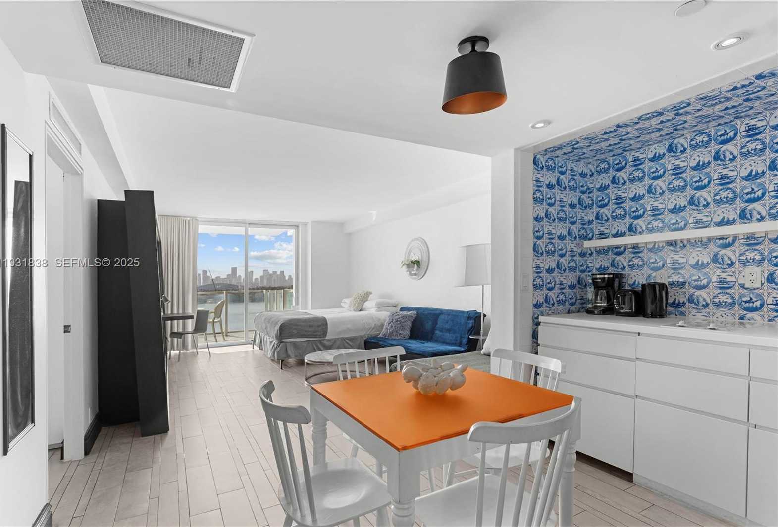 Small Image of 1100 WEST AVE #1014, Miami Beach Number 2