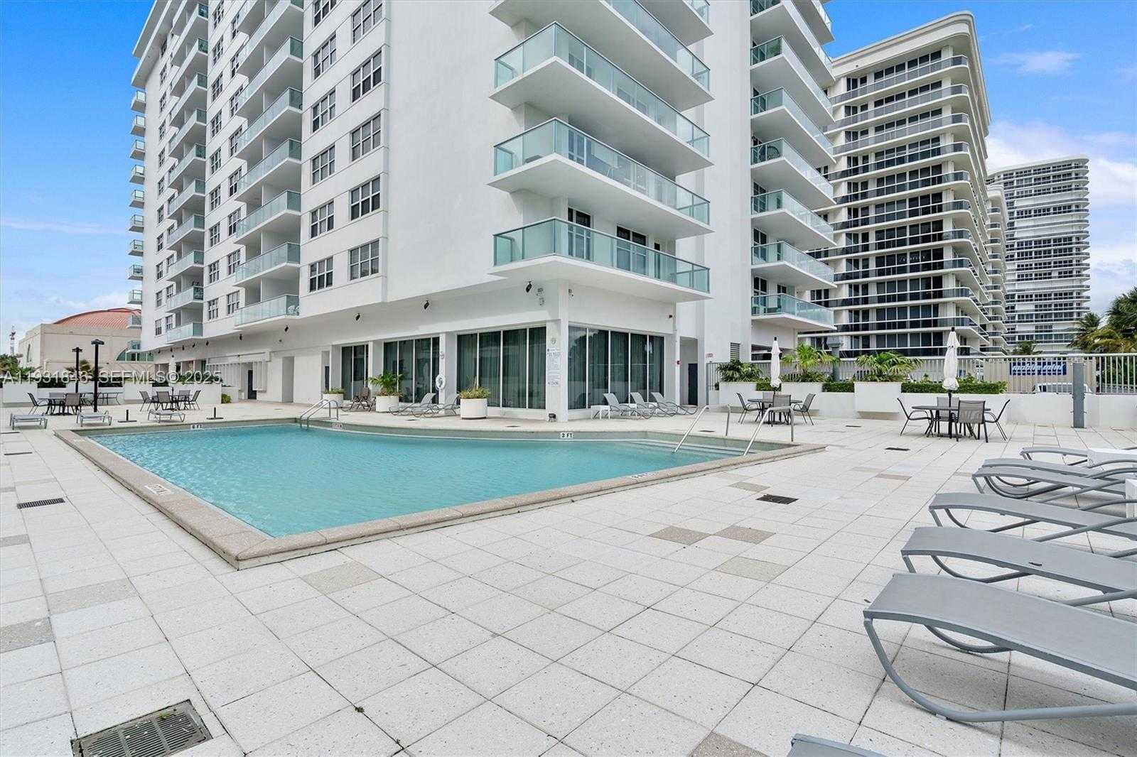 Small Image of 9511 COLLINS AVE #606, Surfside Number 37