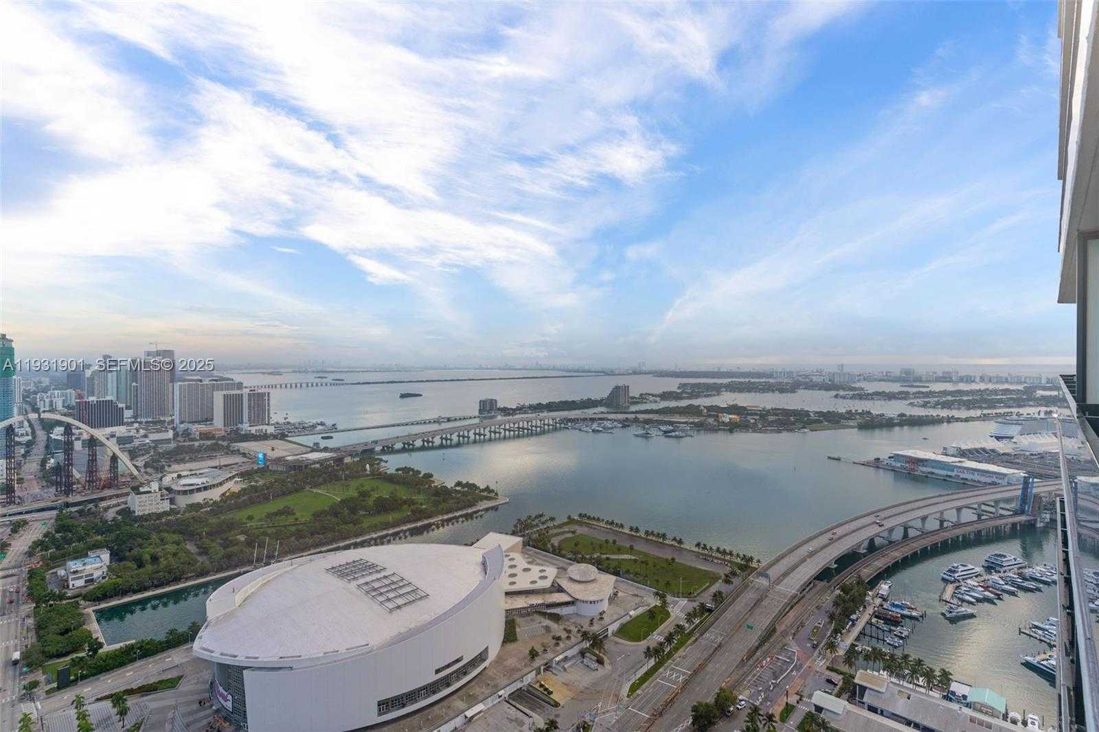 Small Image of 398 NORTH EAST 5TH ST #4507, Miami Number 19