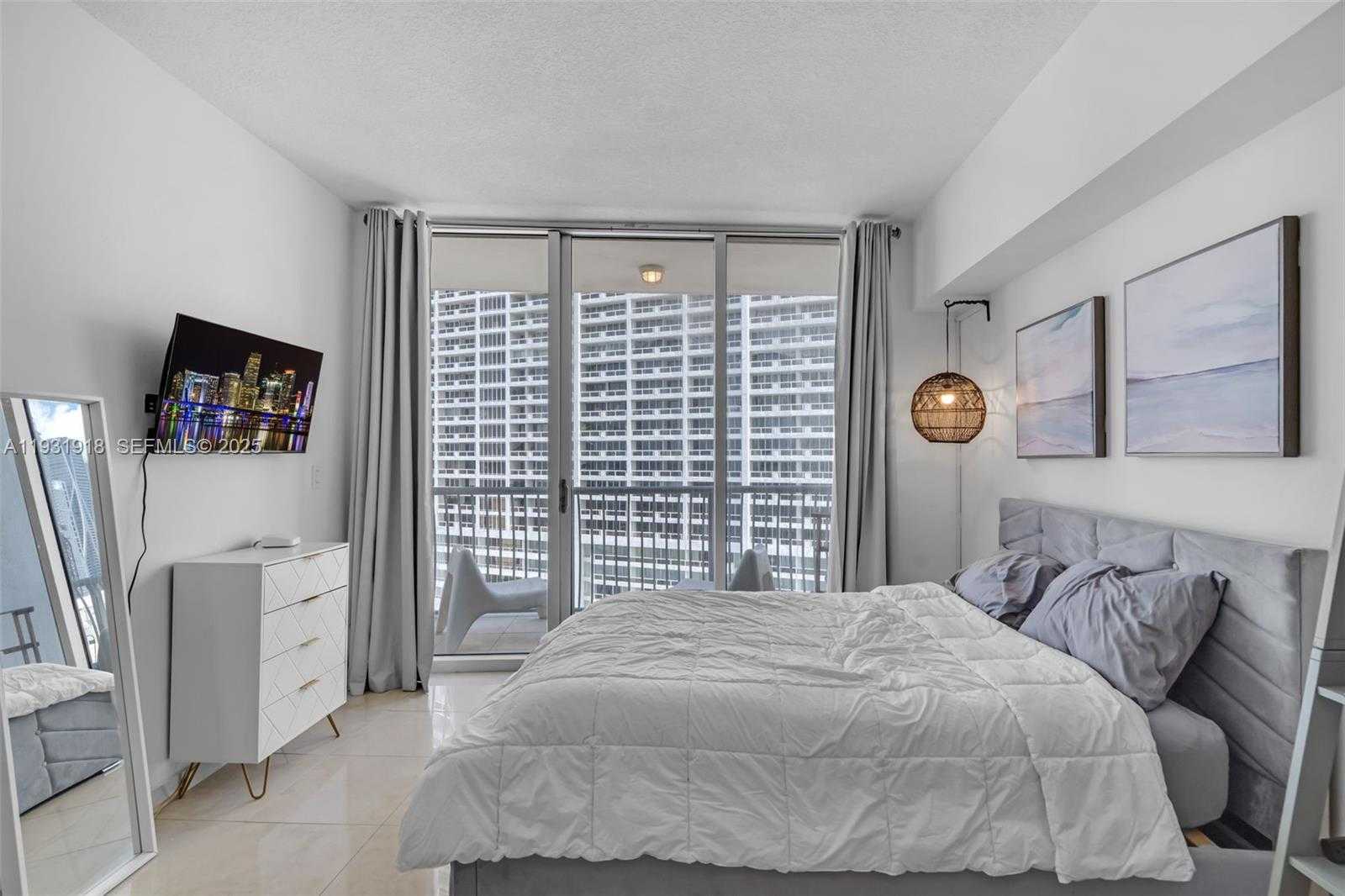 Small Image of 1750 NORTH BAYSHORE DR #1204, Miami Number 5