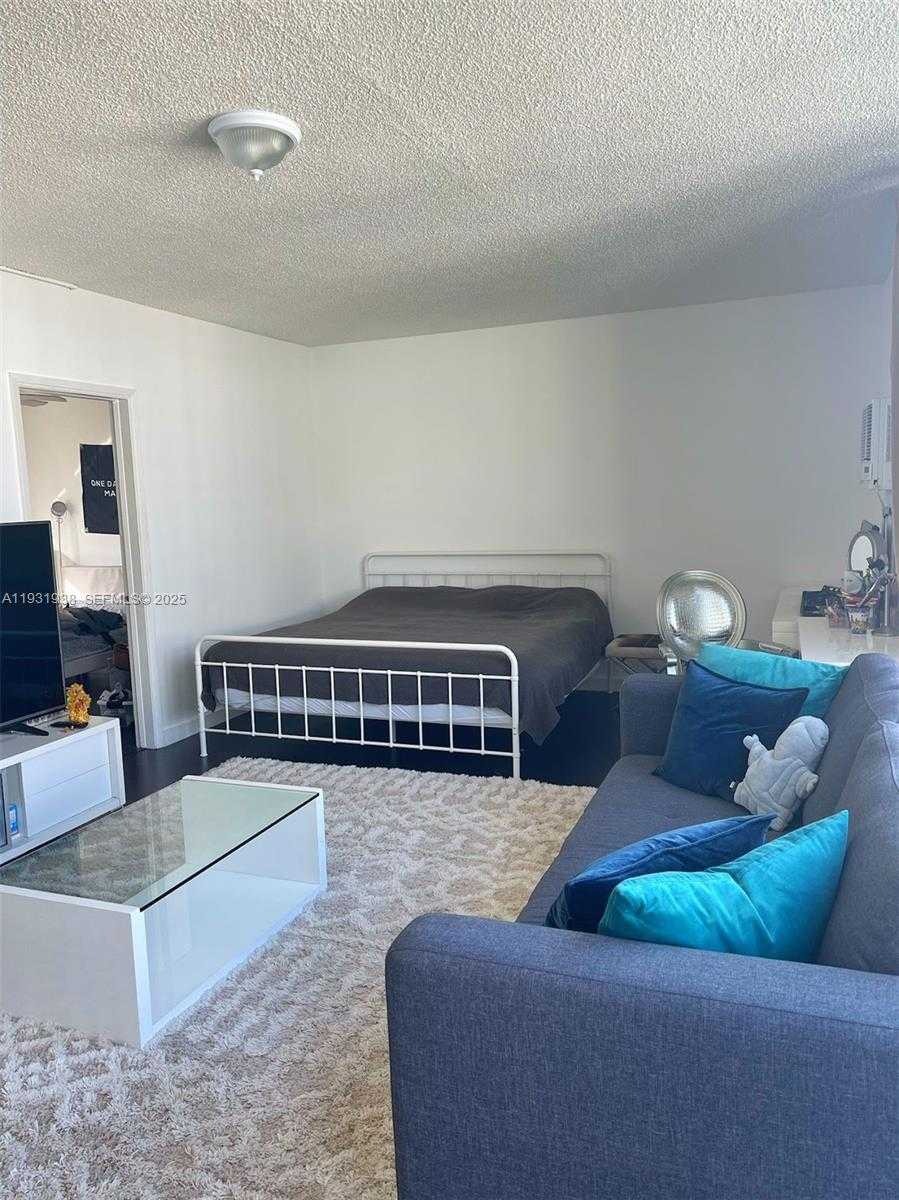 Small Image of 10178 COLLINS AVE #202, Bal Harbour Number 13