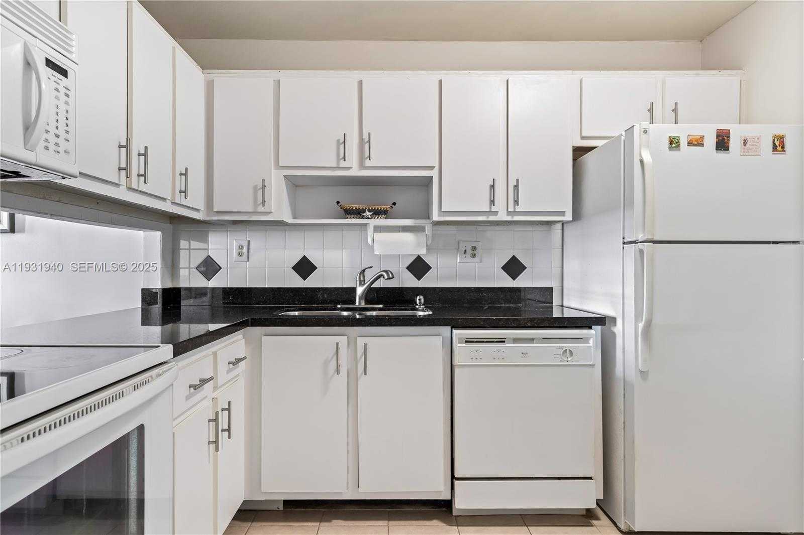 Imagen de Pequeño Objeto