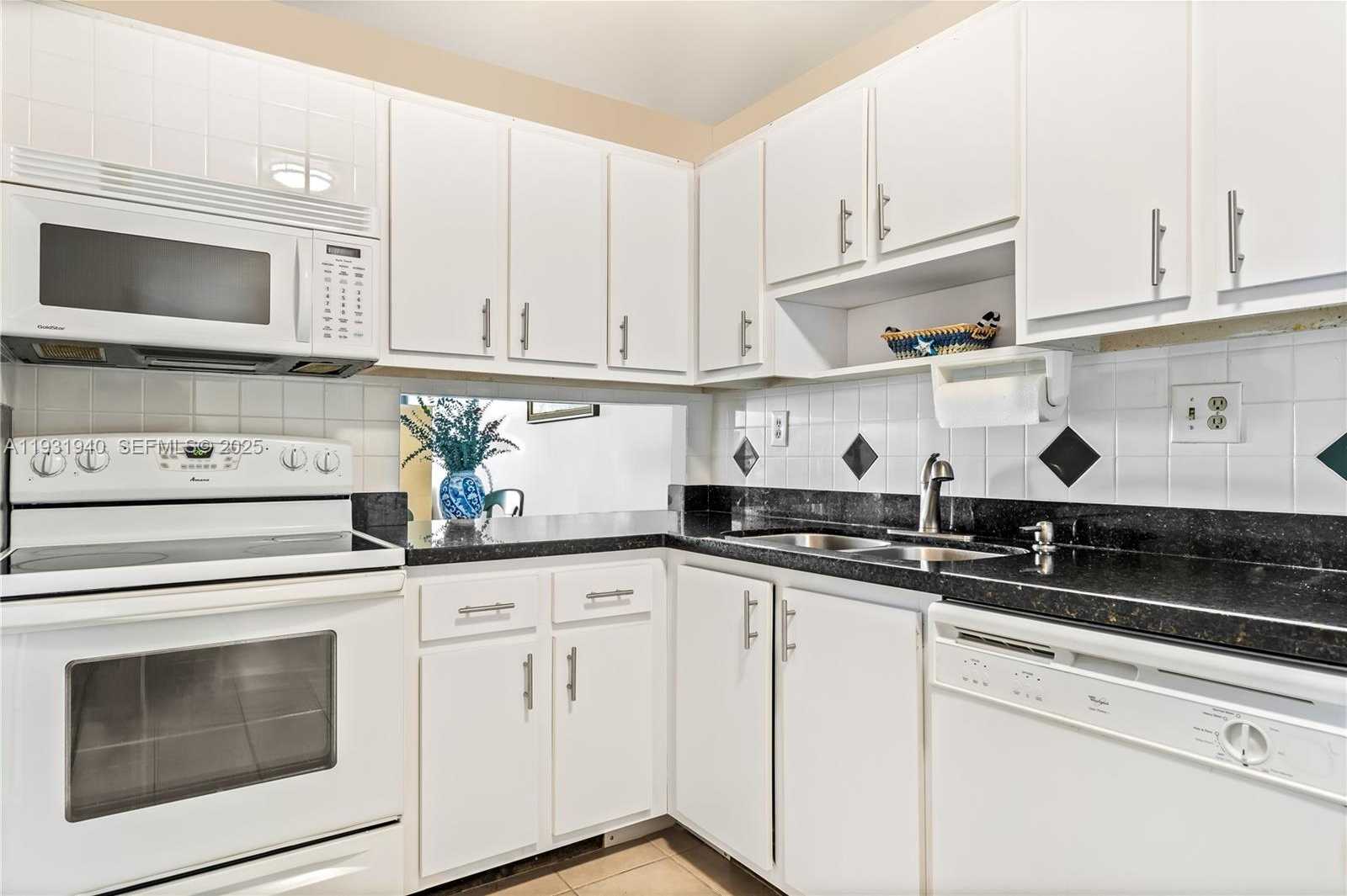 Imagen de Pequeño Objeto