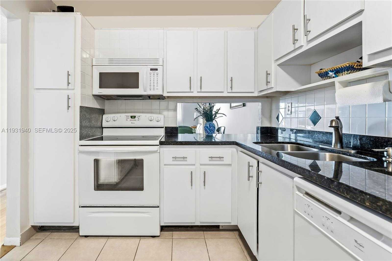 Imagen de Pequeño Objeto