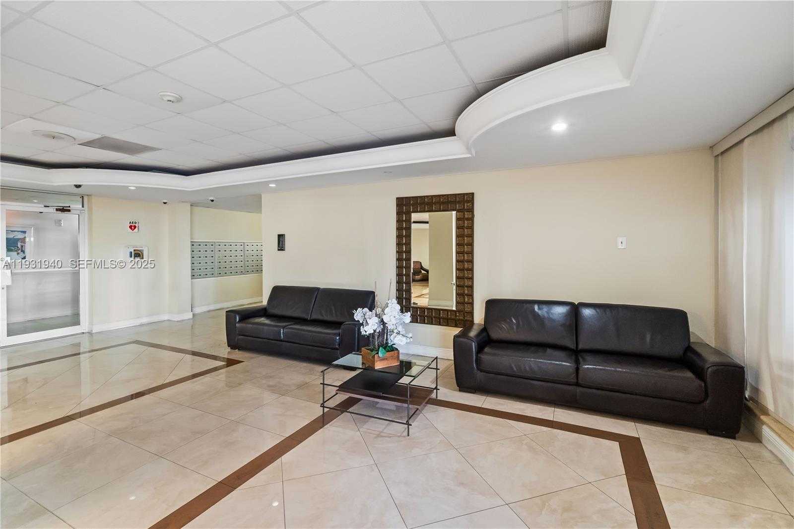 Imagen de Pequeño Objeto