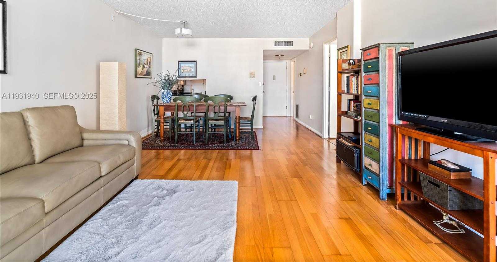 Imagen de Pequeño Objeto