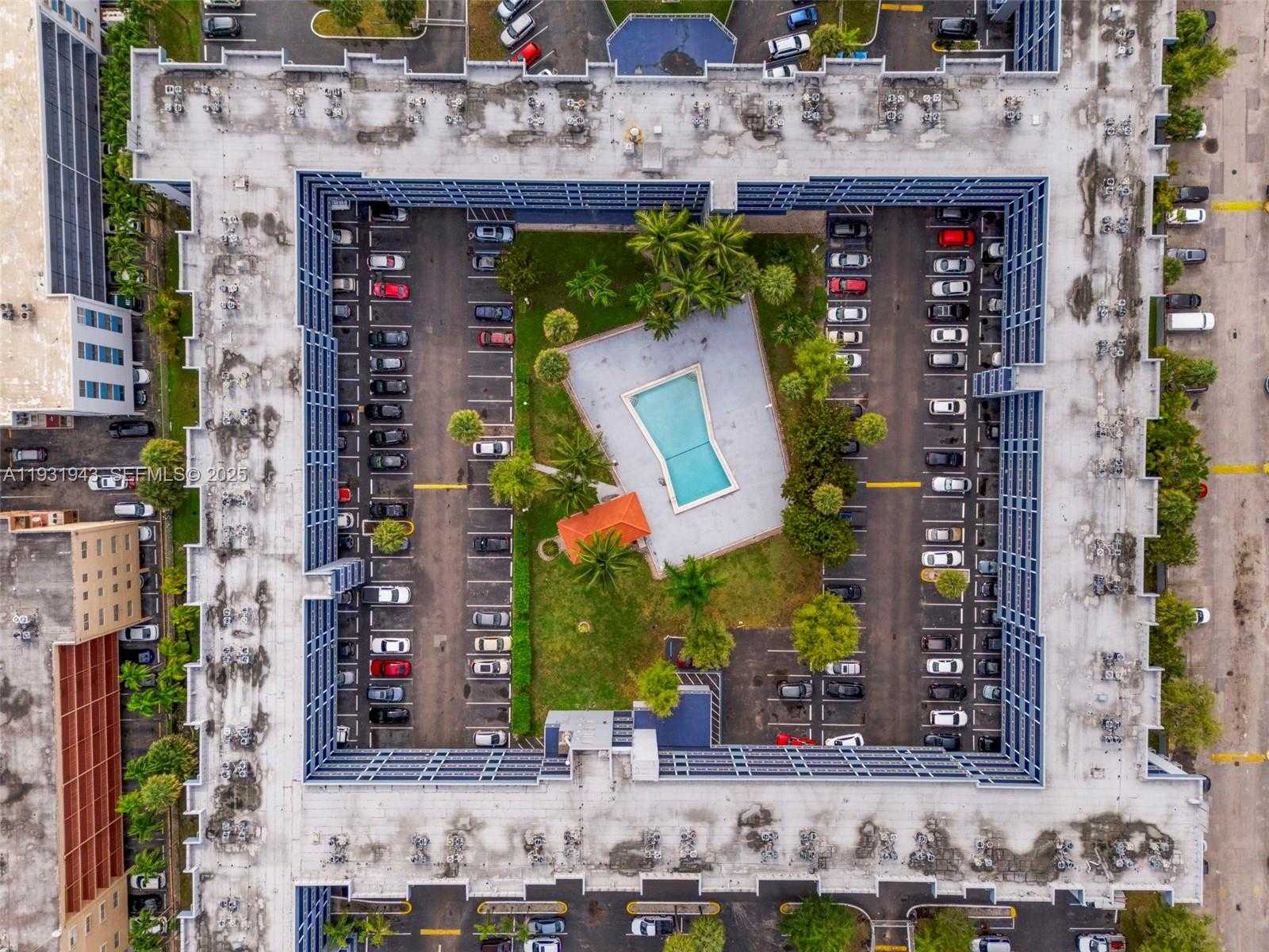 Small Image of 1655 WEST 44TH PL #448, Hialeah Number 25