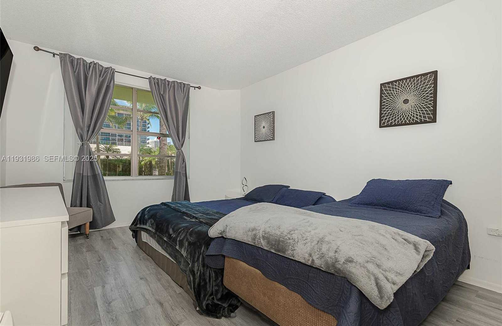 Small Image of 1965 SOUTH OCEAN DR #MR, Hallandale Beach Number 19