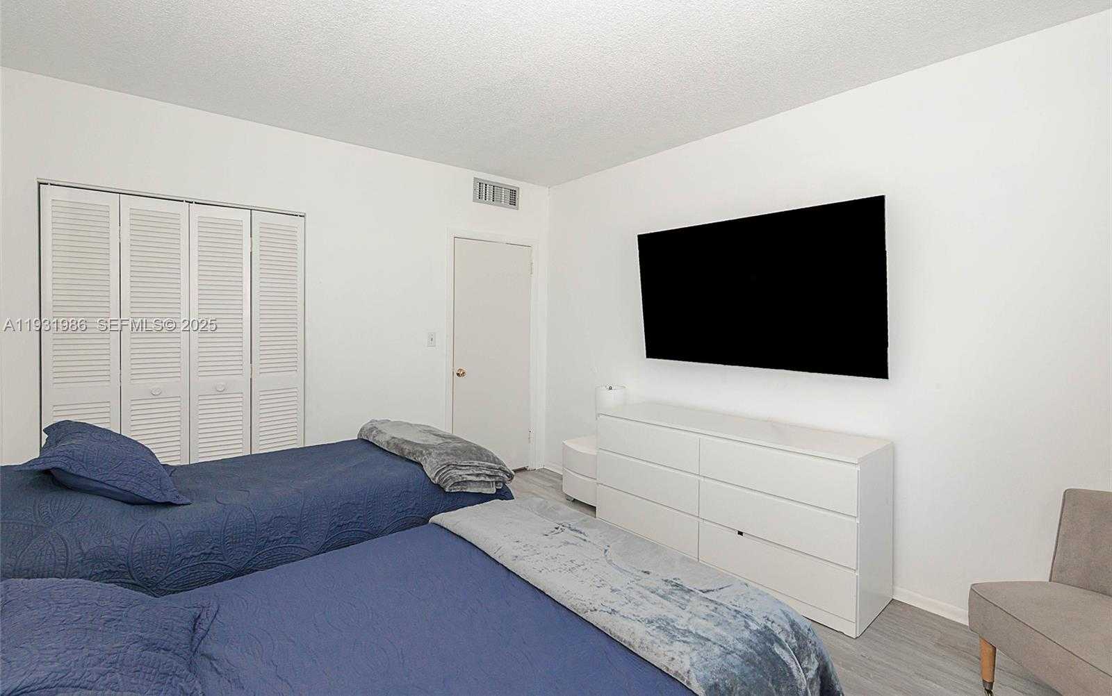 Small Image of 1965 SOUTH OCEAN DR #MR, Hallandale Beach Number 21