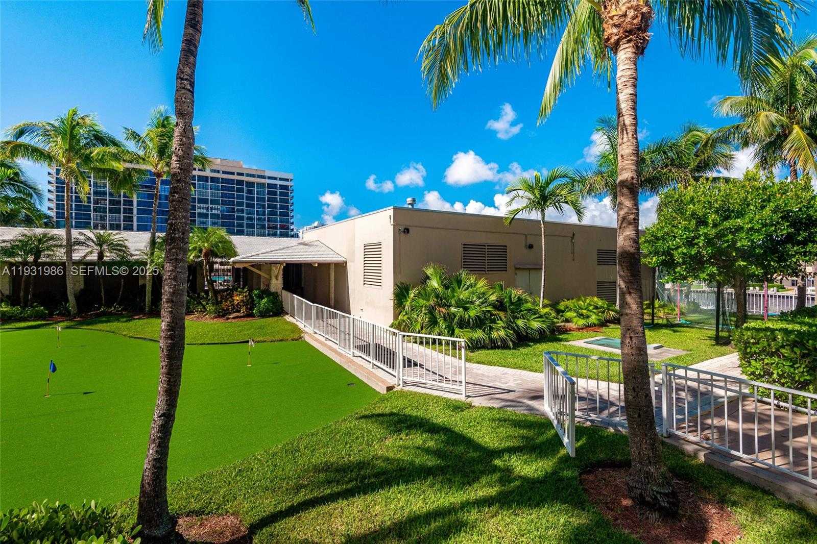 Small Image of 1965 SOUTH OCEAN DR #MR, Hallandale Beach Number 26