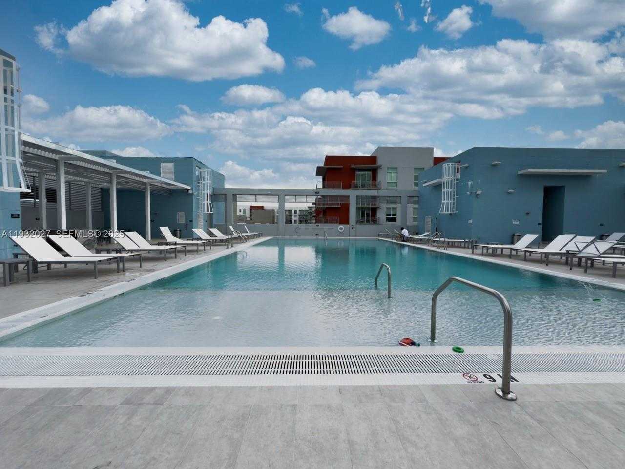 Small Image of 7875 NORTH WEST 107TH AVE #417, Doral Number 33