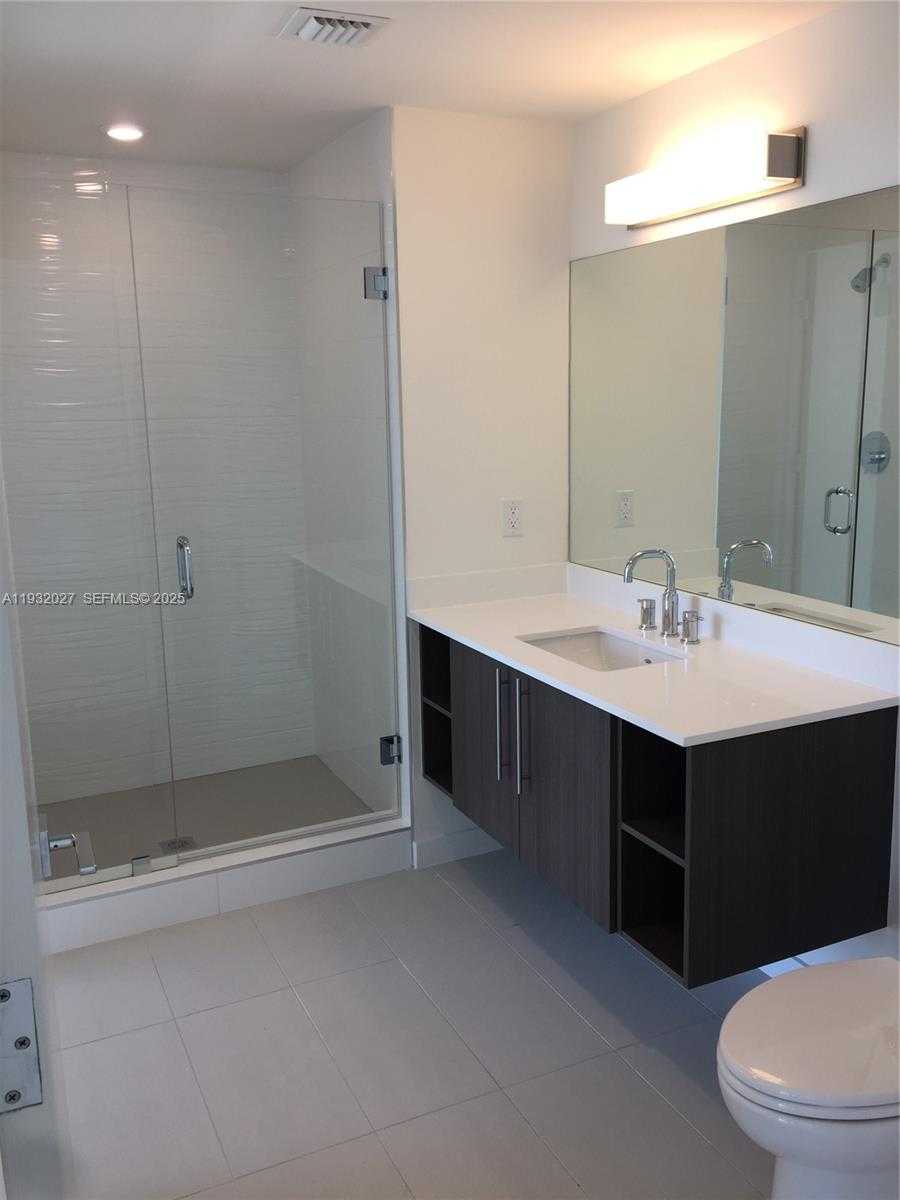 Small Image of 7875 NORTH WEST 107TH AVE #417, Doral Number 4