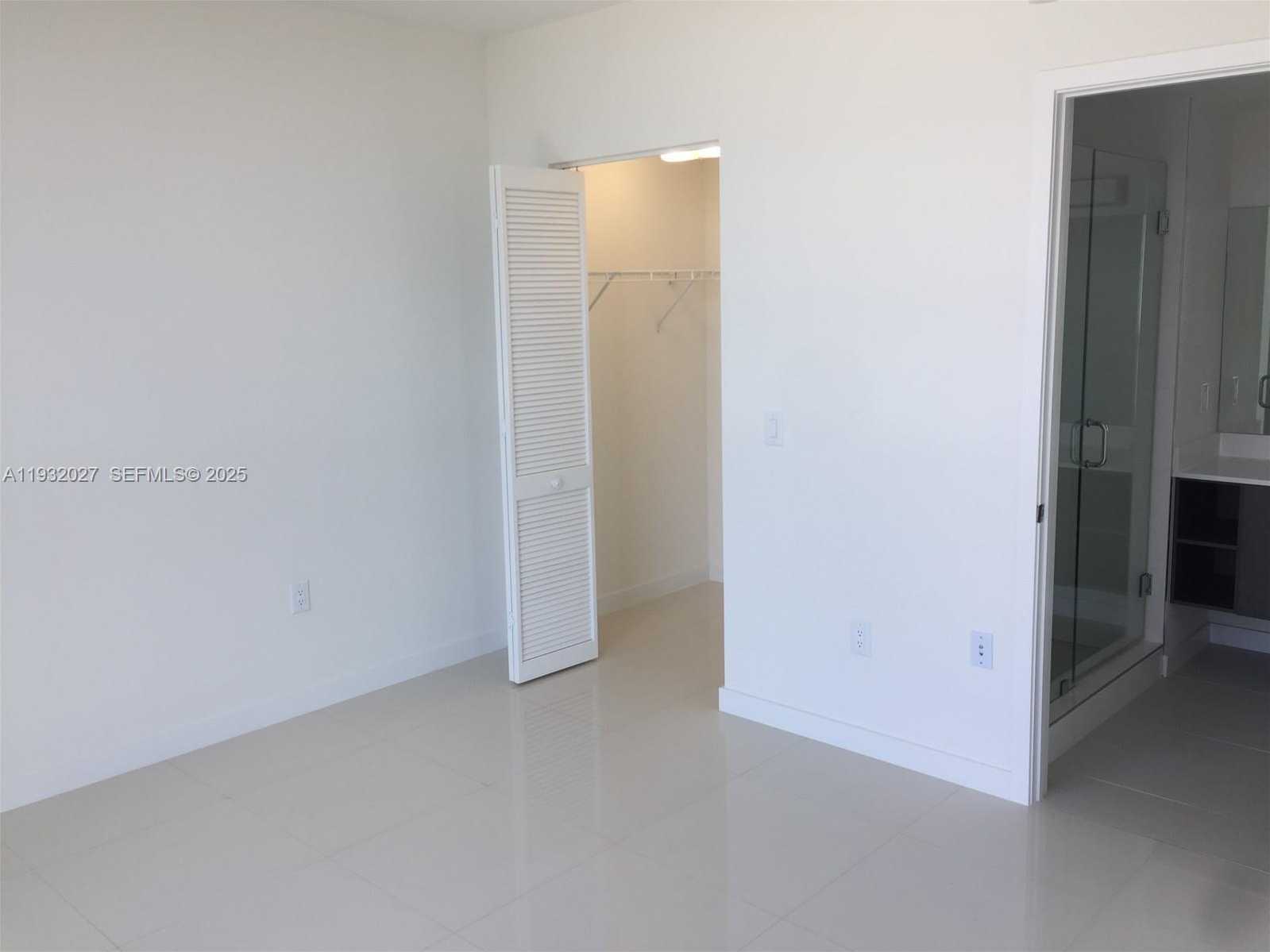 Small Image of 7875 NORTH WEST 107TH AVE #417, Doral Number 5