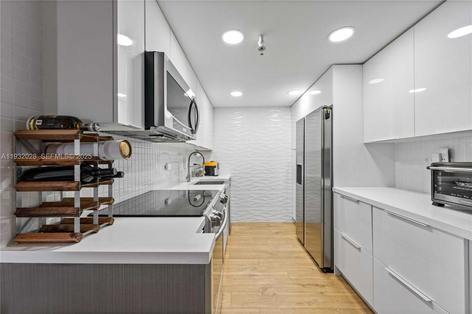 Small Image of 20505 EAST COUNTRY CLUB DR #1034, Aventura Number 8