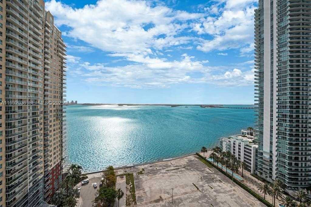 Small Image of 1200 BRICKELL BAY DR #2202, Miami Number 2
