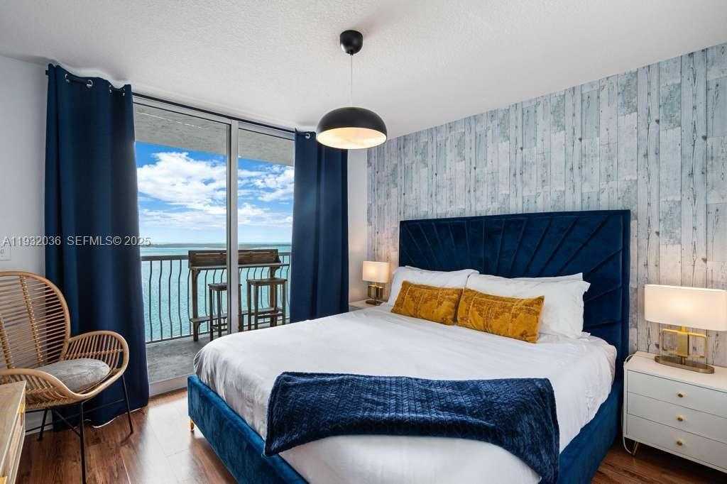 Small Image of 1200 BRICKELL BAY DR #2202, Miami Number 20