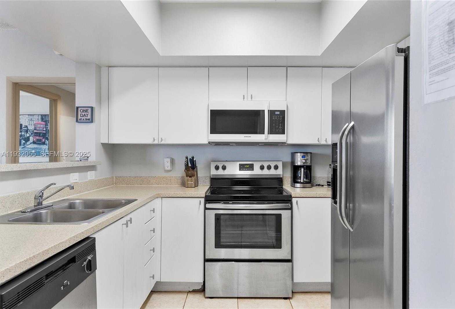 Small Image of 17375 COLLINS AVE #1507, Sunny Isles Beach Number 3