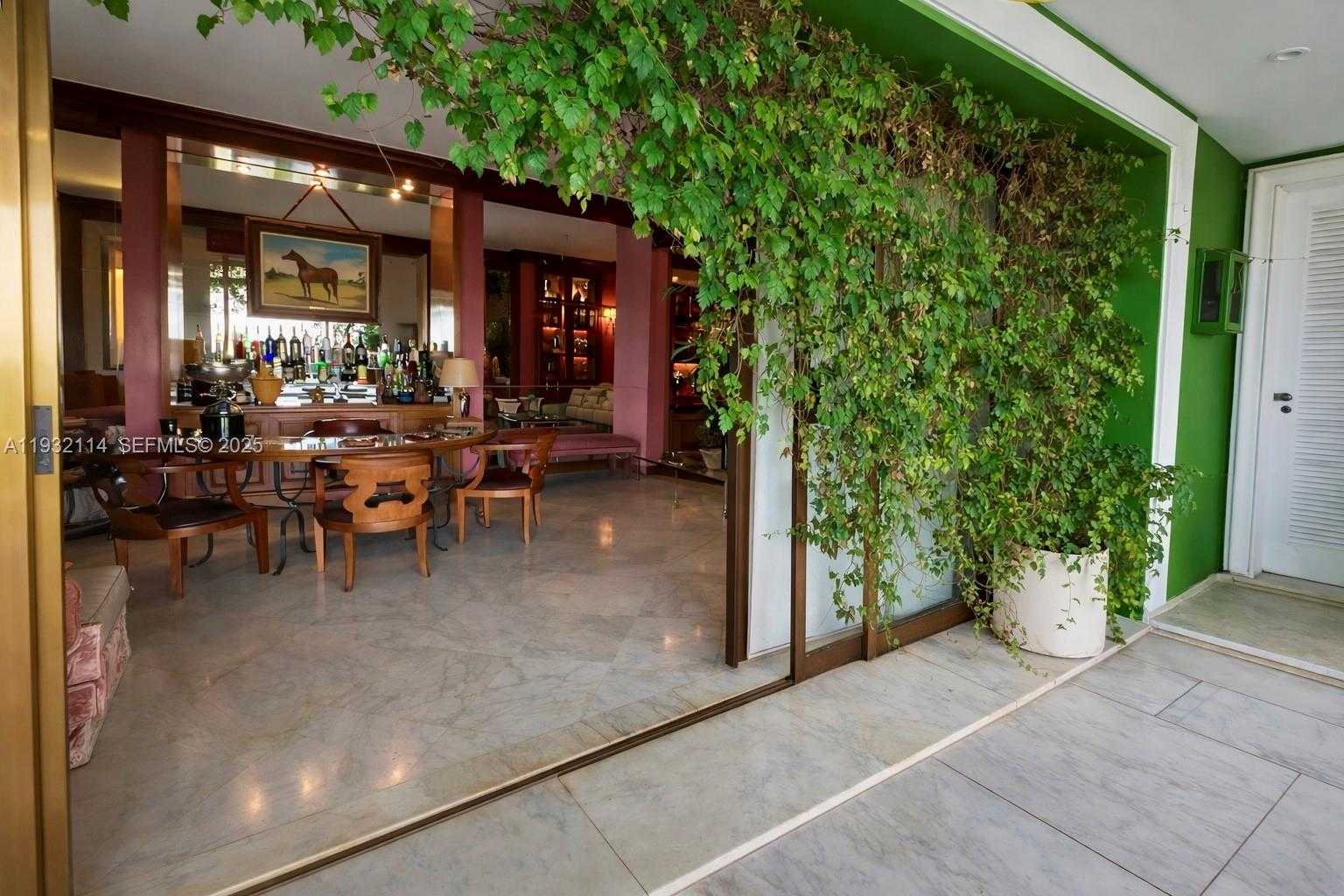 Small Image of 284 PRAIA DO FLAMENGO, 284 #PH, Out of City Number 17