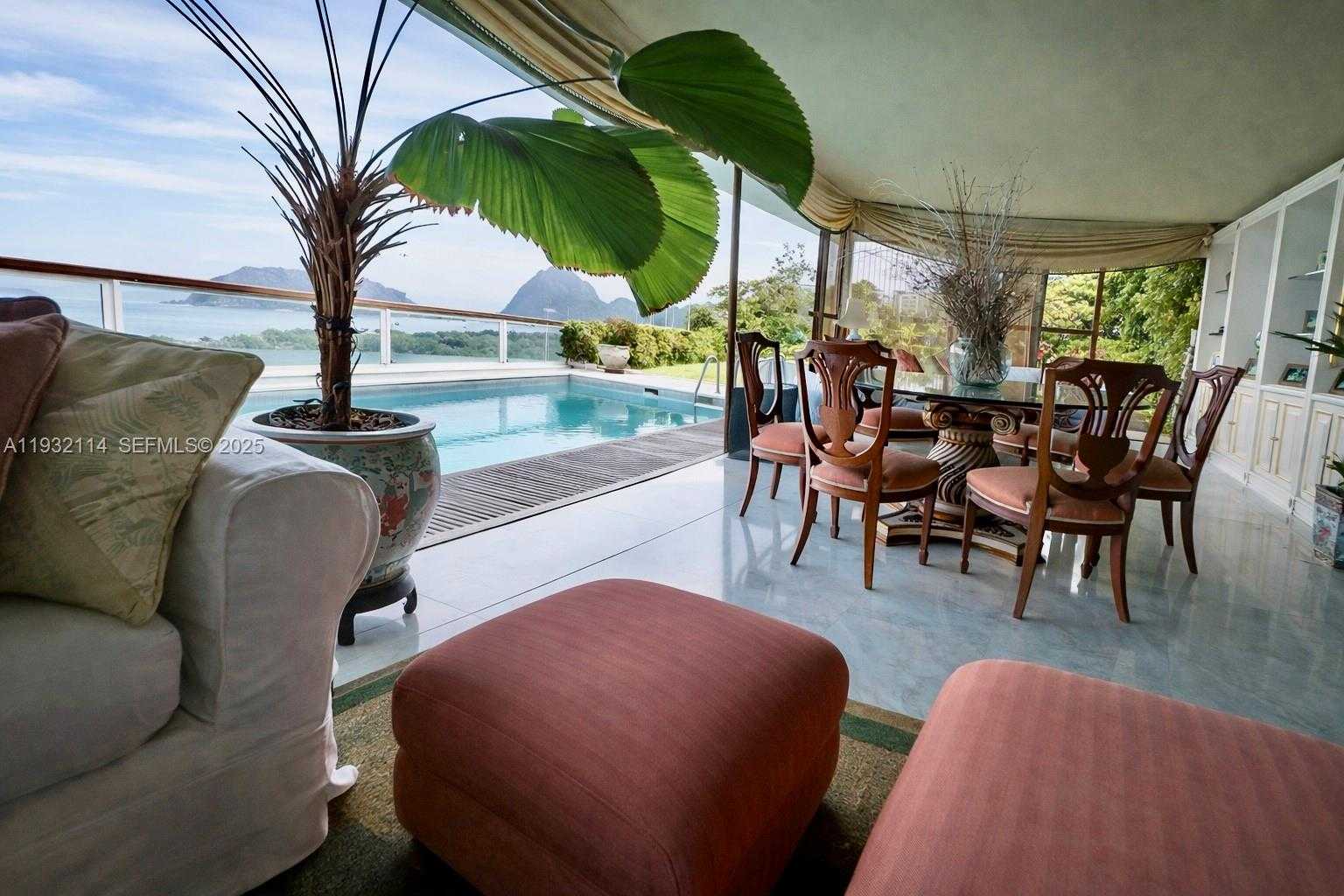 Small Image of 284 PRAIA DO FLAMENGO, 284 #PH, Out of City Number 21