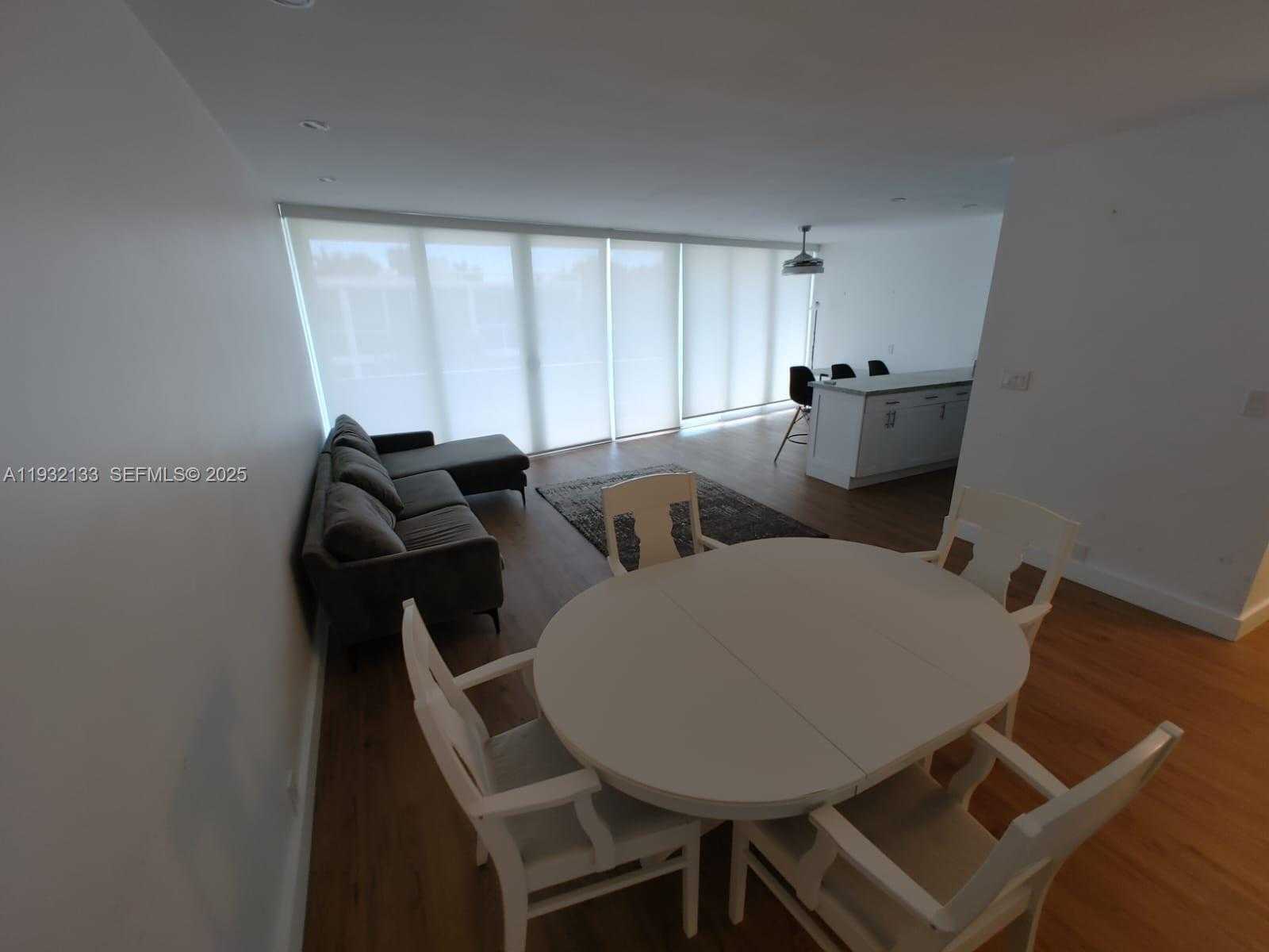 Small Image of 10210 COLLINS AVE #306, Bal Harbour Number 11