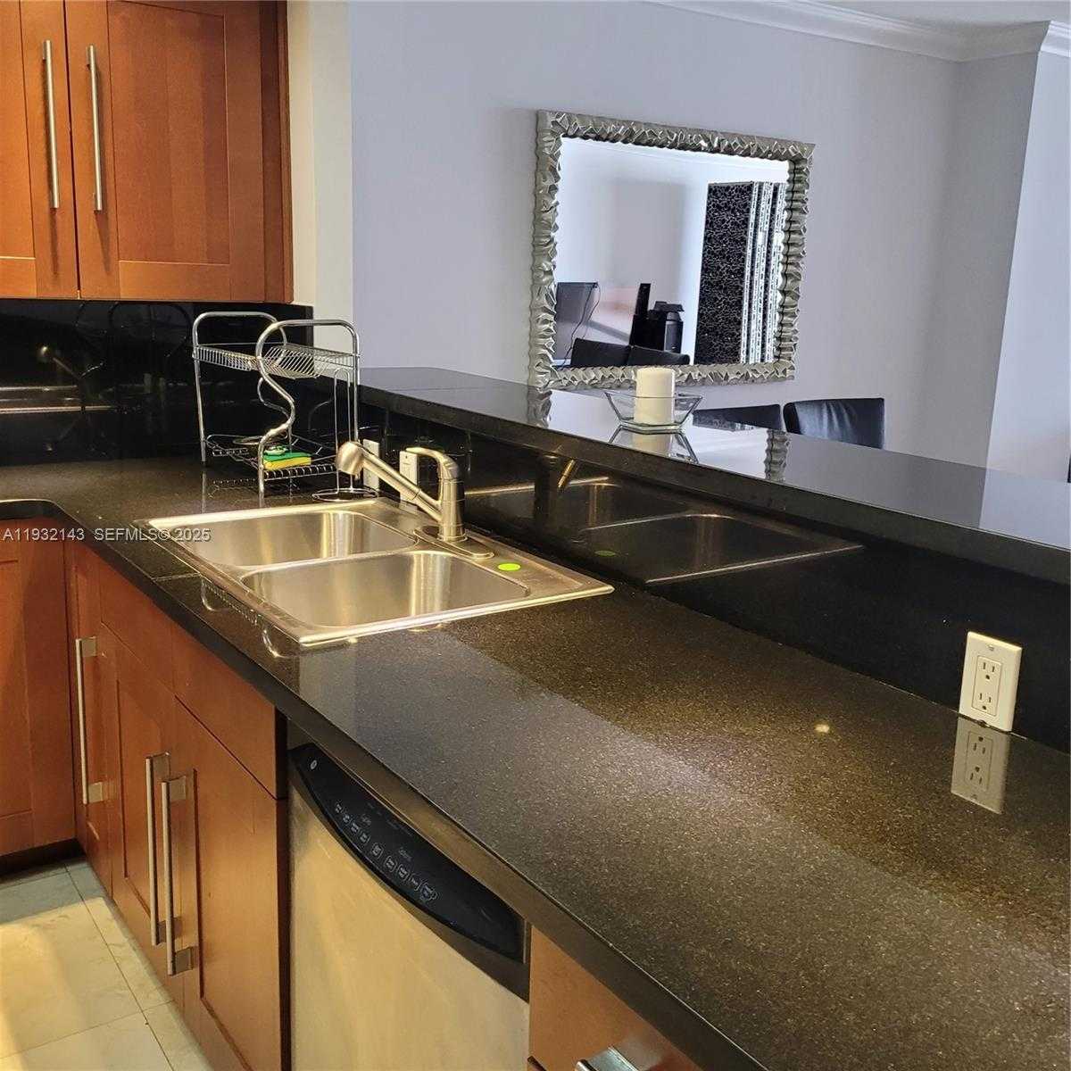 Small Image of 1865 SOUTH OCEAN DR #7B, Hallandale Beach Number 17