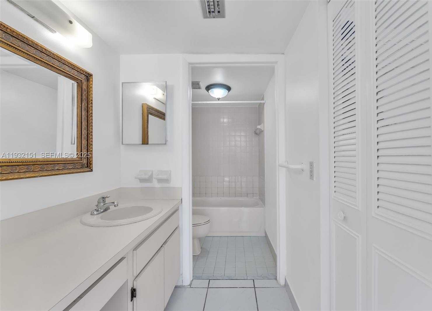 Small Image of 6830 INDIAN CREEK DR #7B, Miami Beach Number 10