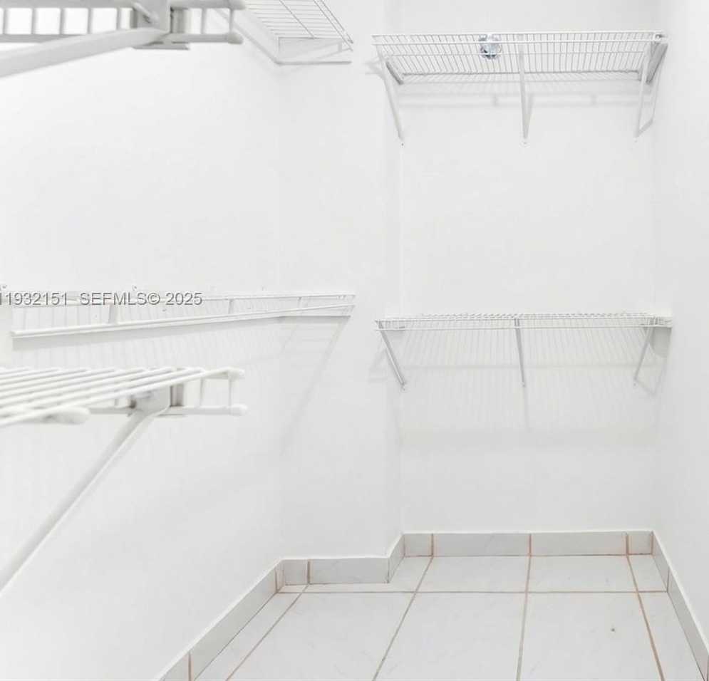 Small Image of 6830 INDIAN CREEK DR #7B, Miami Beach Number 9