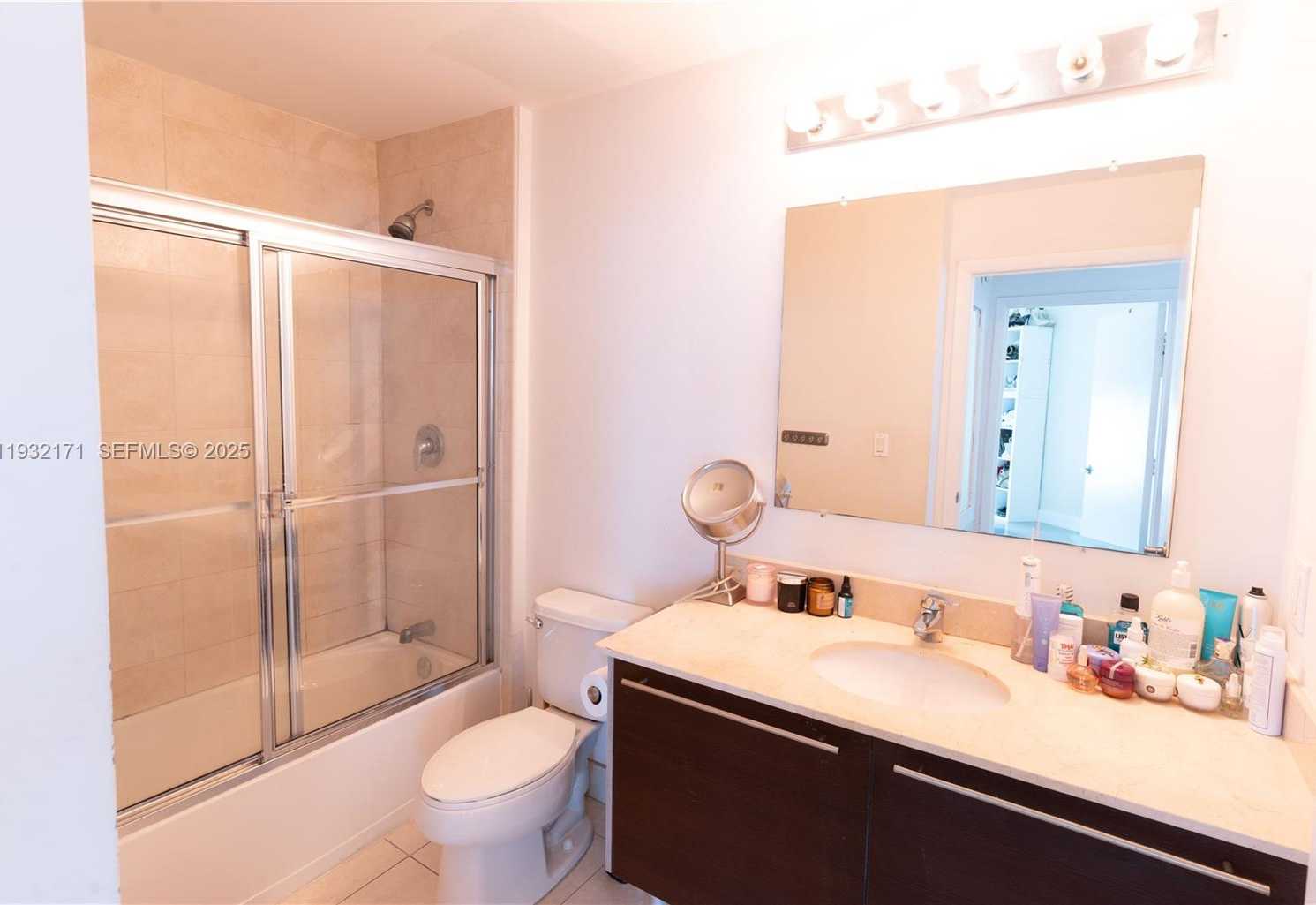 Small Image of 1900 NORTH BAYSHORE DR #3514, Miami Number 16