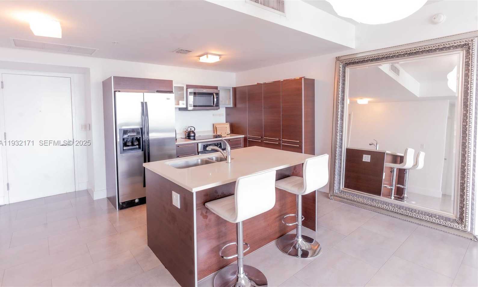 Small Image of 1900 NORTH BAYSHORE DR #3514, Miami Number 6