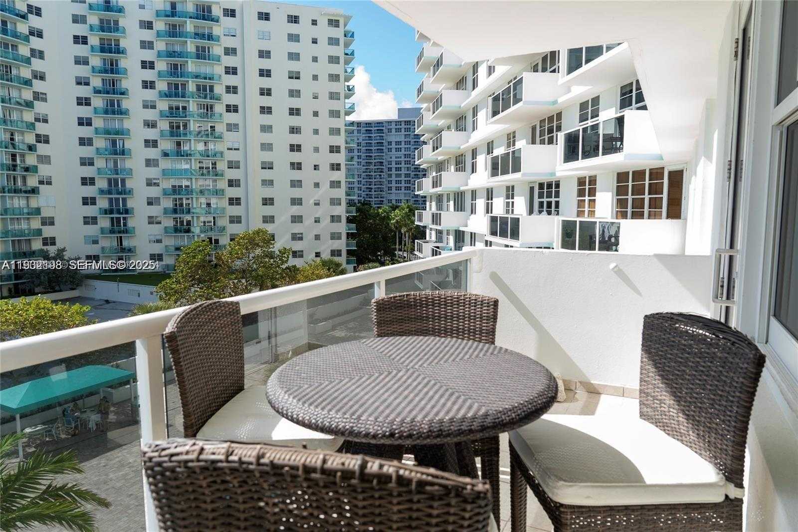 Small Image of 3725 SOUTH OCEAN DR #508, Hollywood Number 14