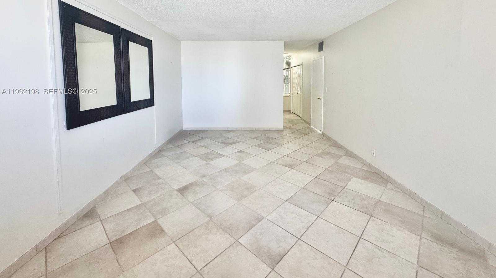 Small Image of 3725 SOUTH OCEAN DR #508, Hollywood Number 9