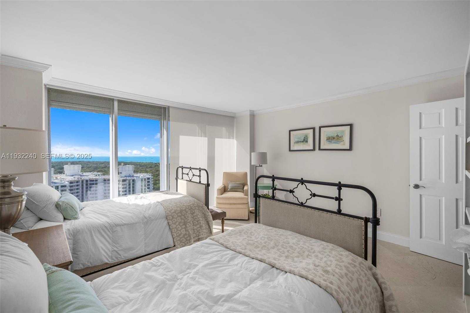 Small Image of 881 OCEAN DR #20A, Key Biscayne Number 19