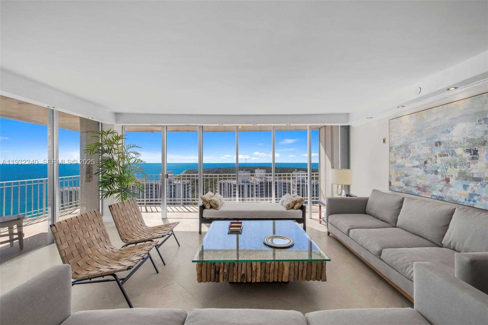 Small Image of 881 OCEAN DR #20A, Key Biscayne Number 3